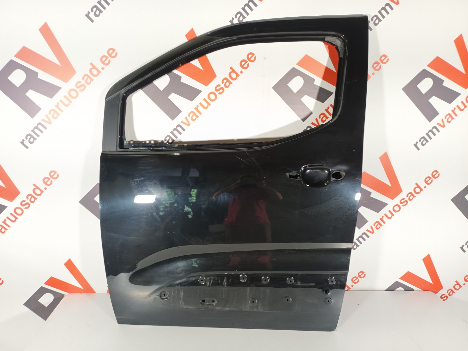 Citroen Berlingo esiuks