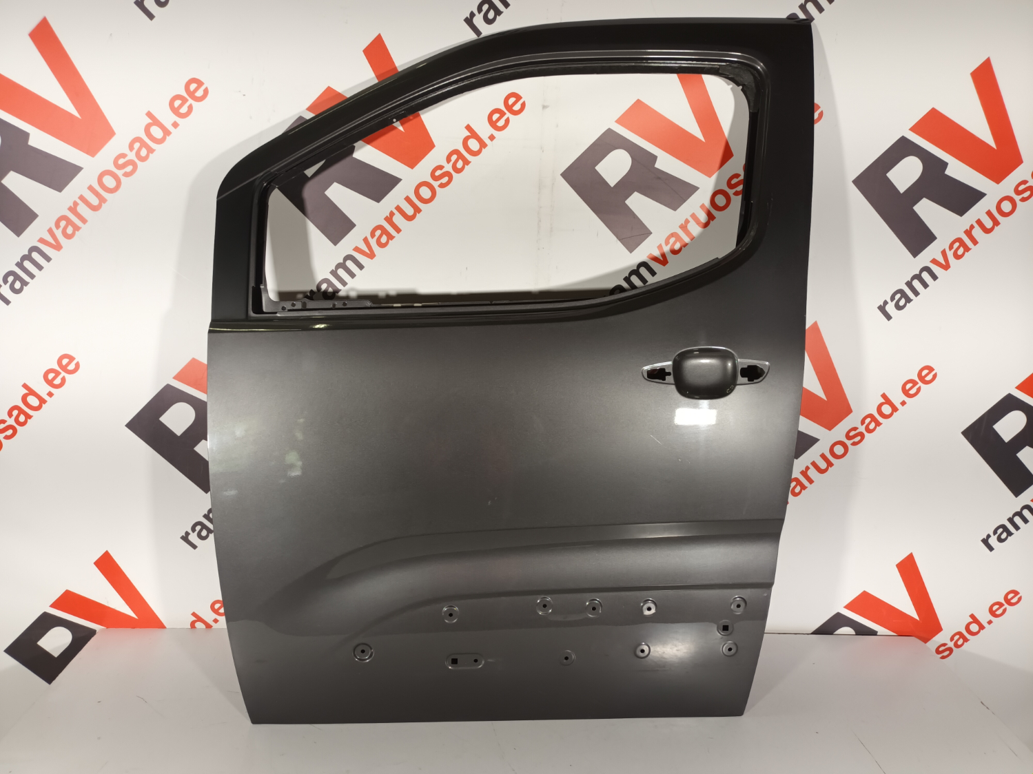 Citroen Berlingo esiuks