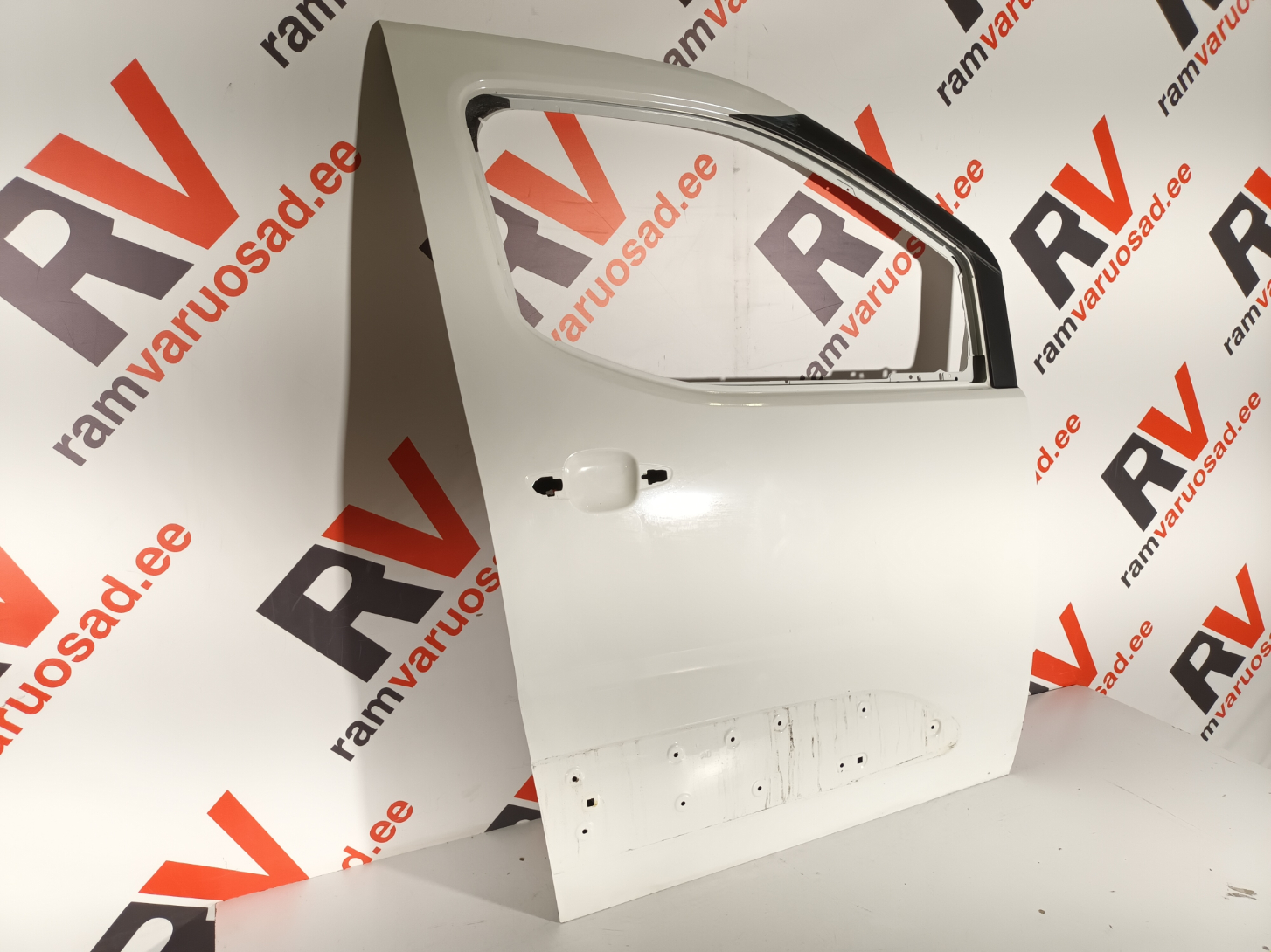 Citroen Berlingo esiuks - pilt 2