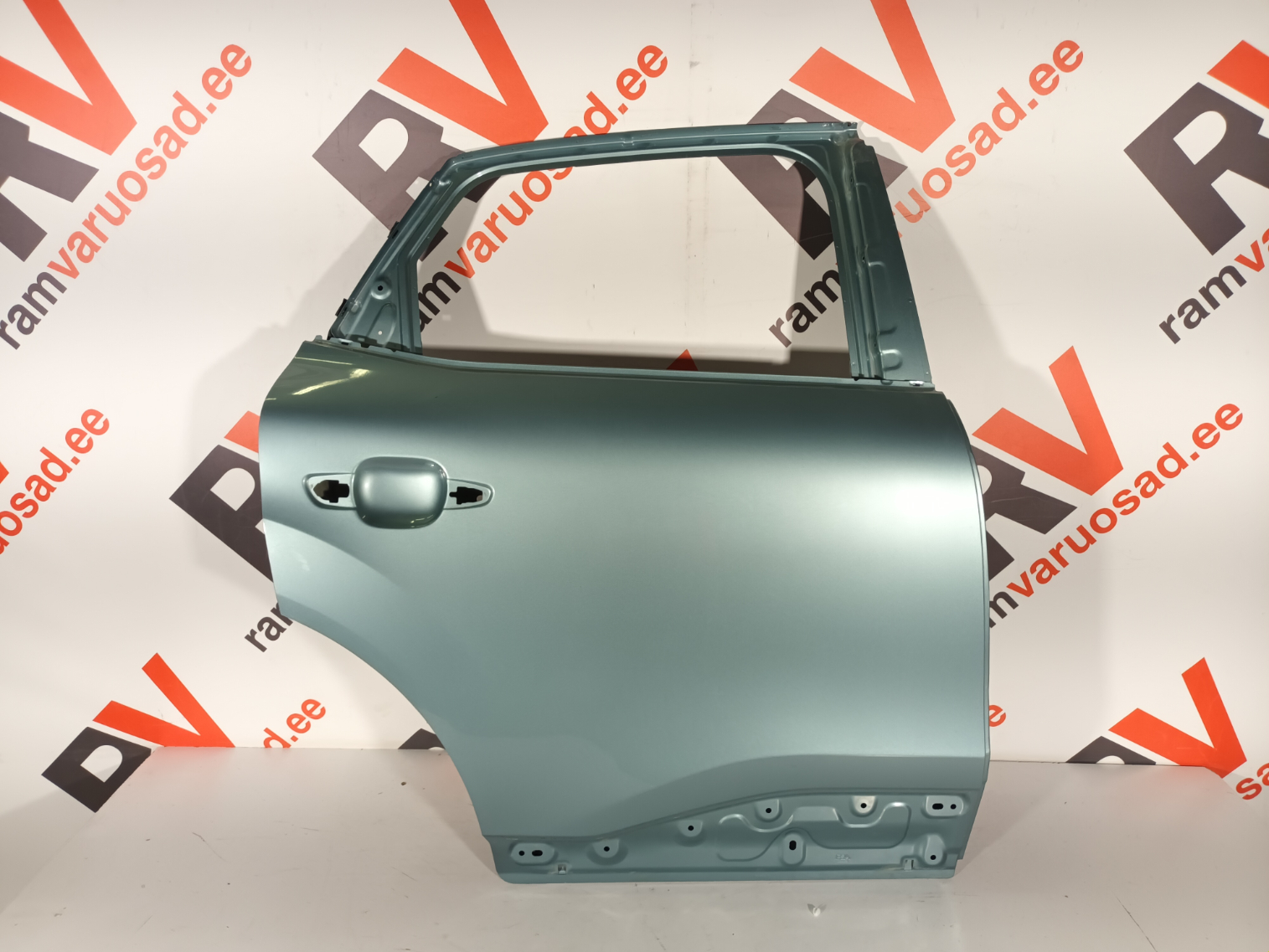 Citroen C4 tagauks
