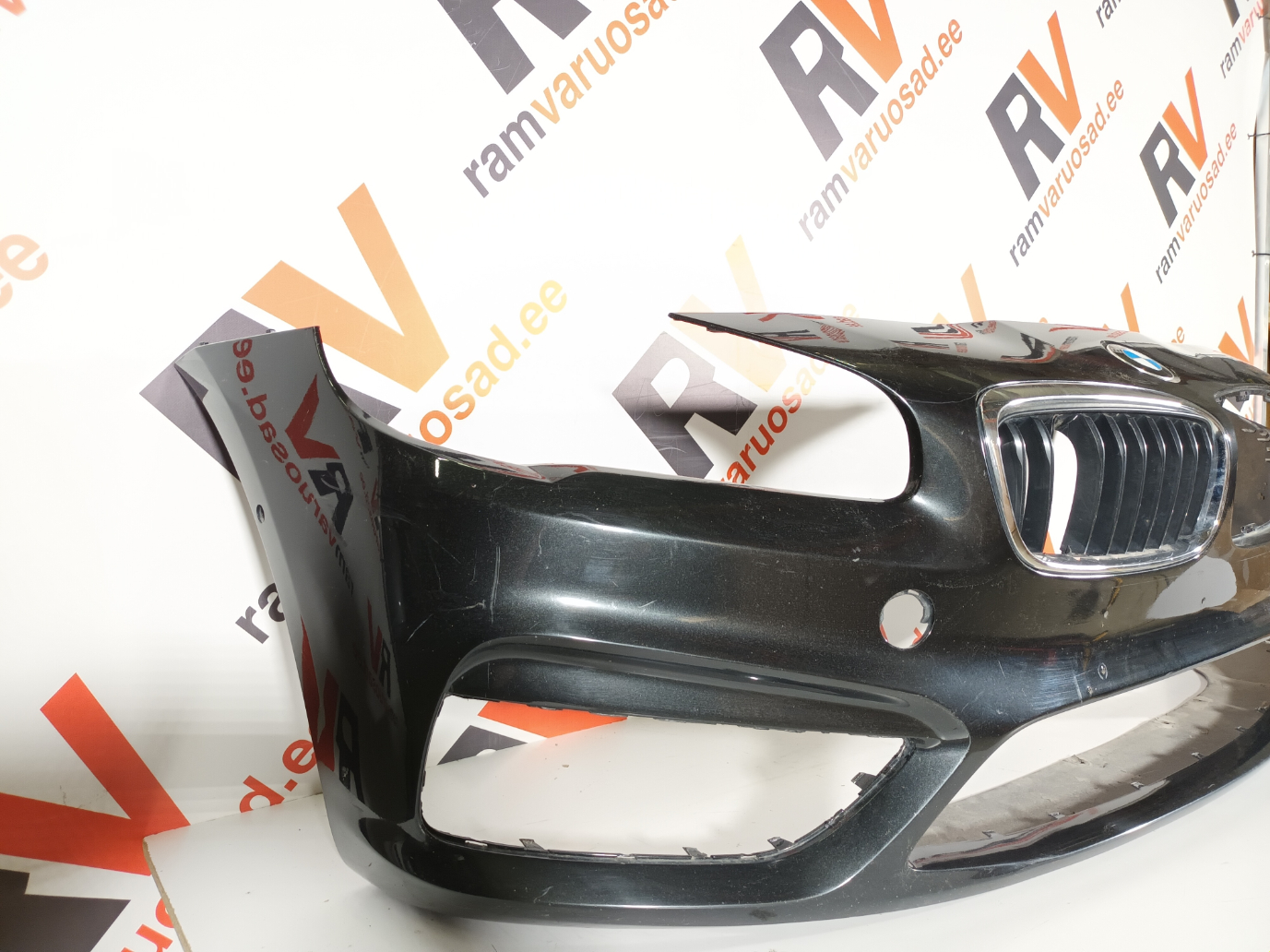 BMW 2 F45 F46 esistange - pilt 2