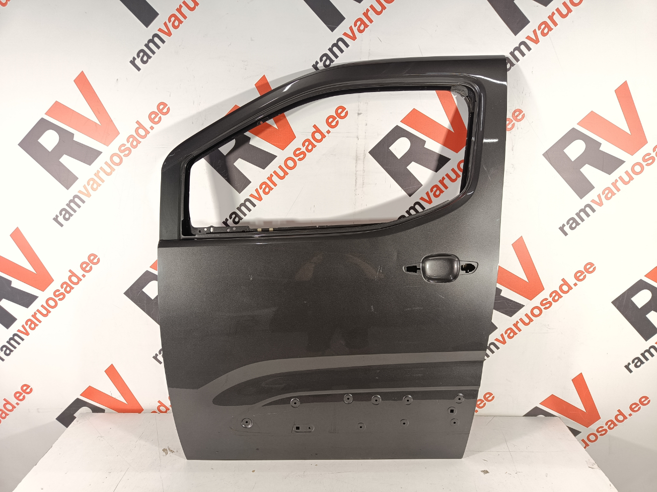 Citroen Berlingo esiuks
