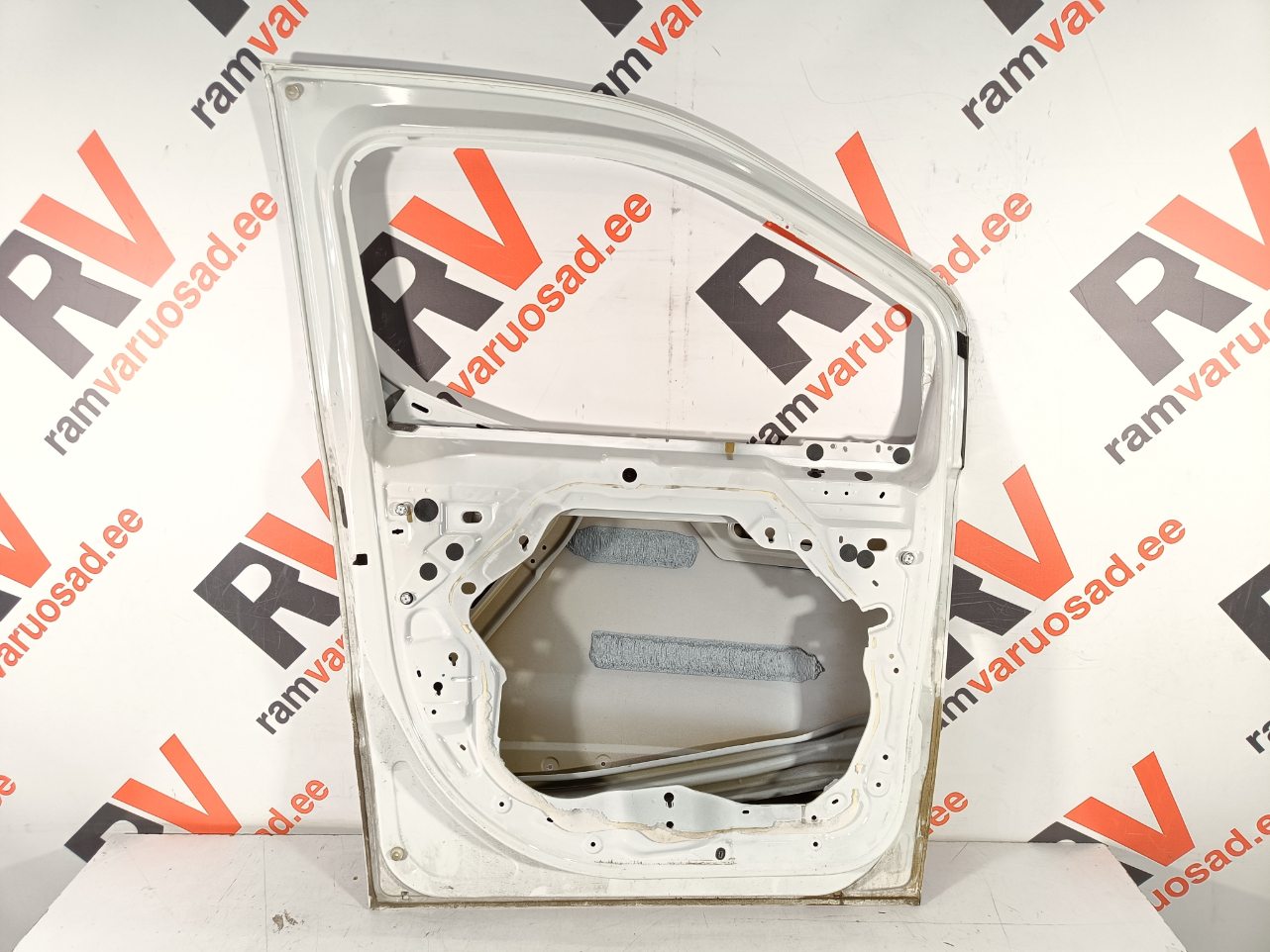 Citroen Berlingo esiuks - pilt 4