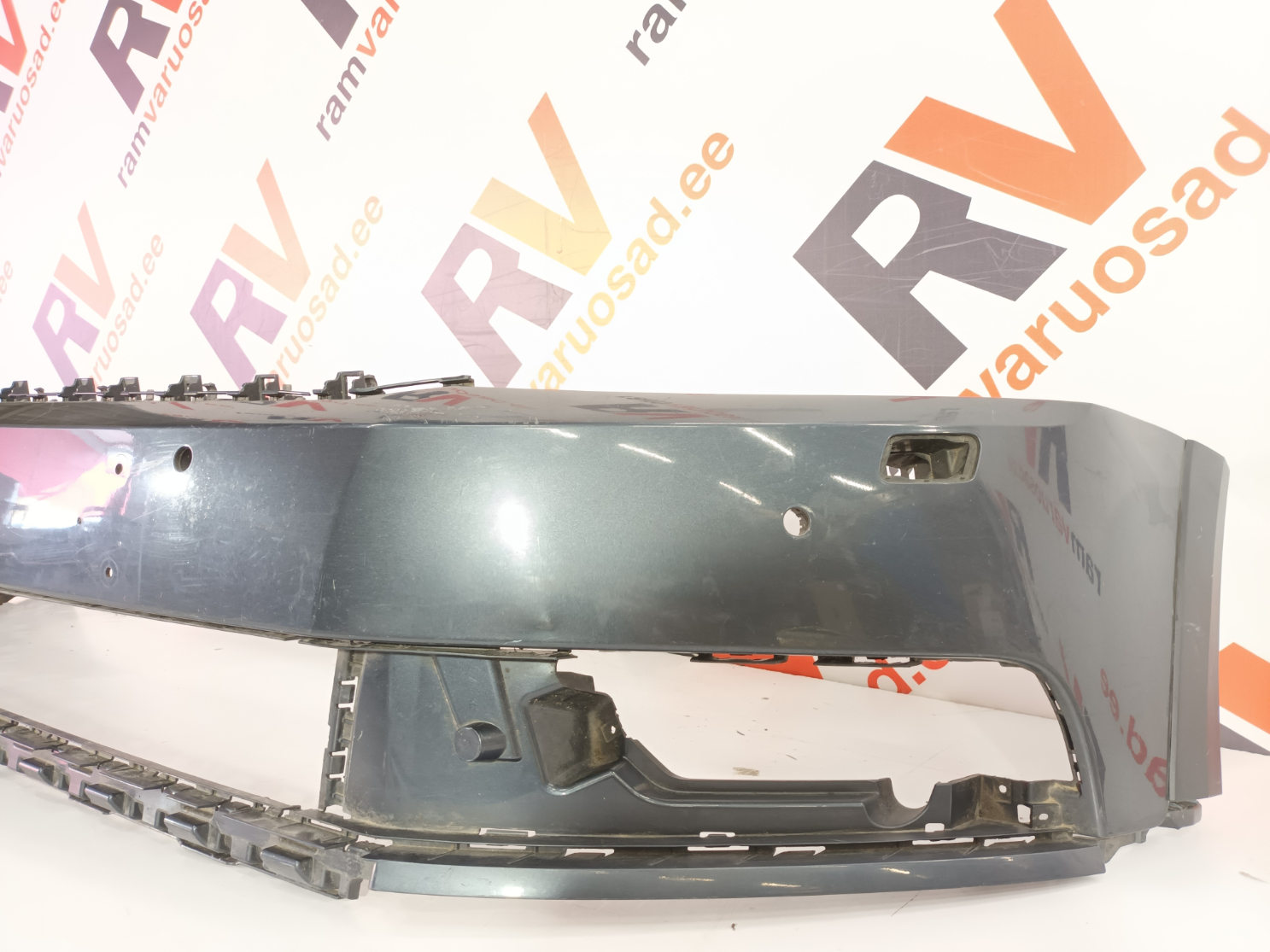 Volkswagen Passat B7 esistange - pilt 3