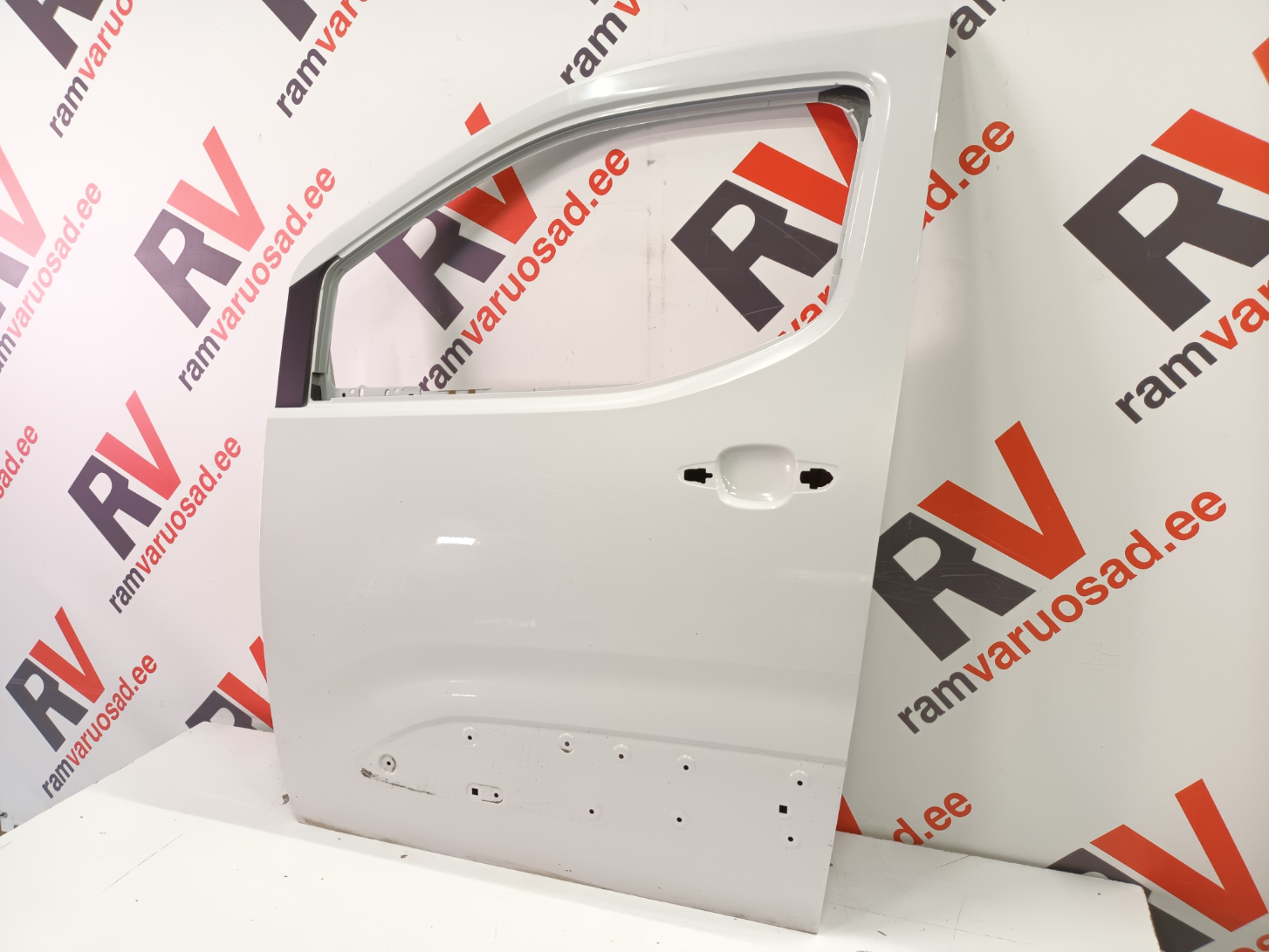 Citroen Berlingo esiuks - pilt 3