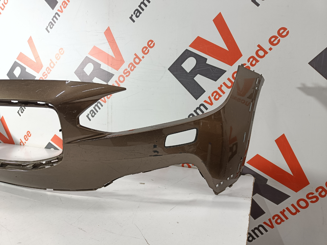 Volvo V90 CC esistange - pilt 3