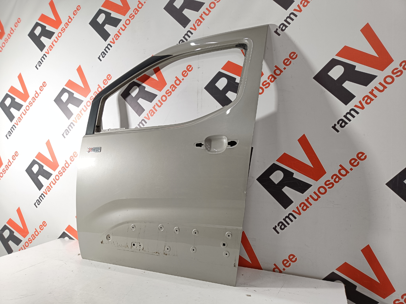 Citroen Berlingo esiuks - pilt 3